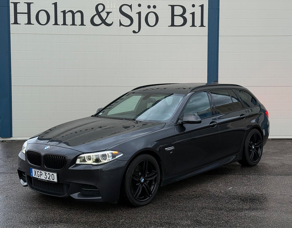 BMW 530D xDrive Touring Steptronic M Sport / SE SPEC / Drag / 
