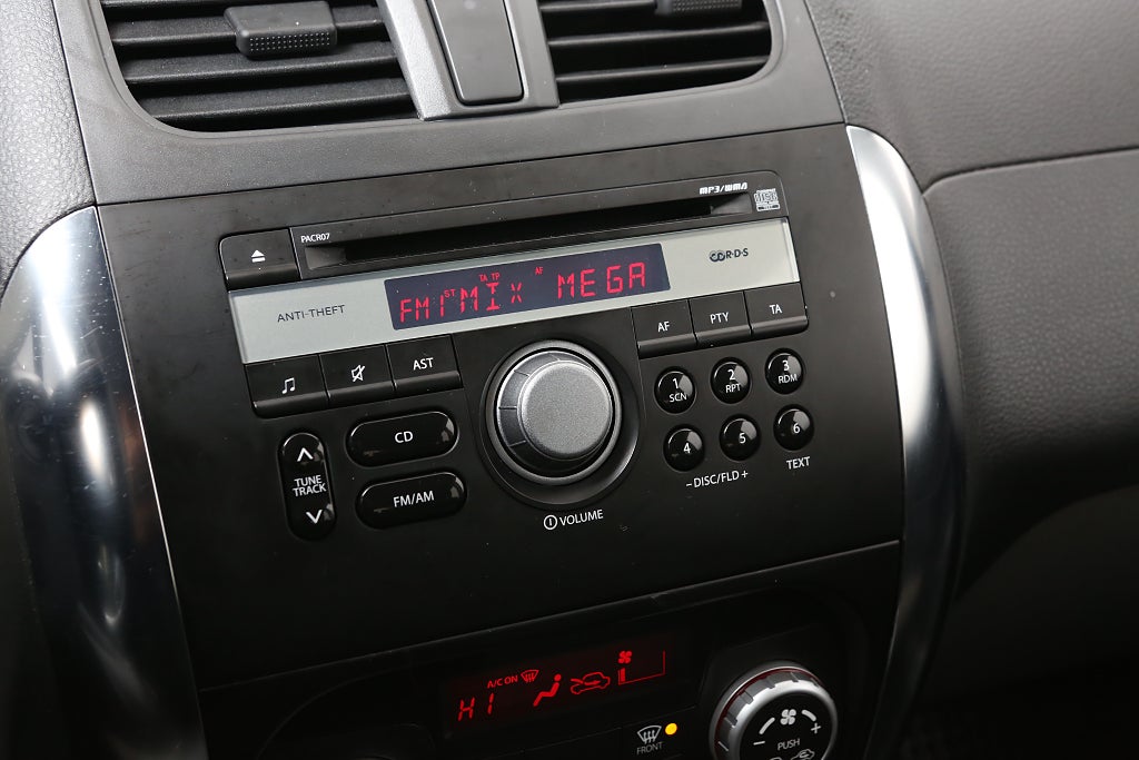 Suzuki SX4 1,6 VVT 120hk Automat Motorvärmare 2011