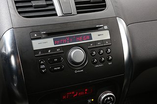 Halvkombi Suzuki SX4 15 av 20