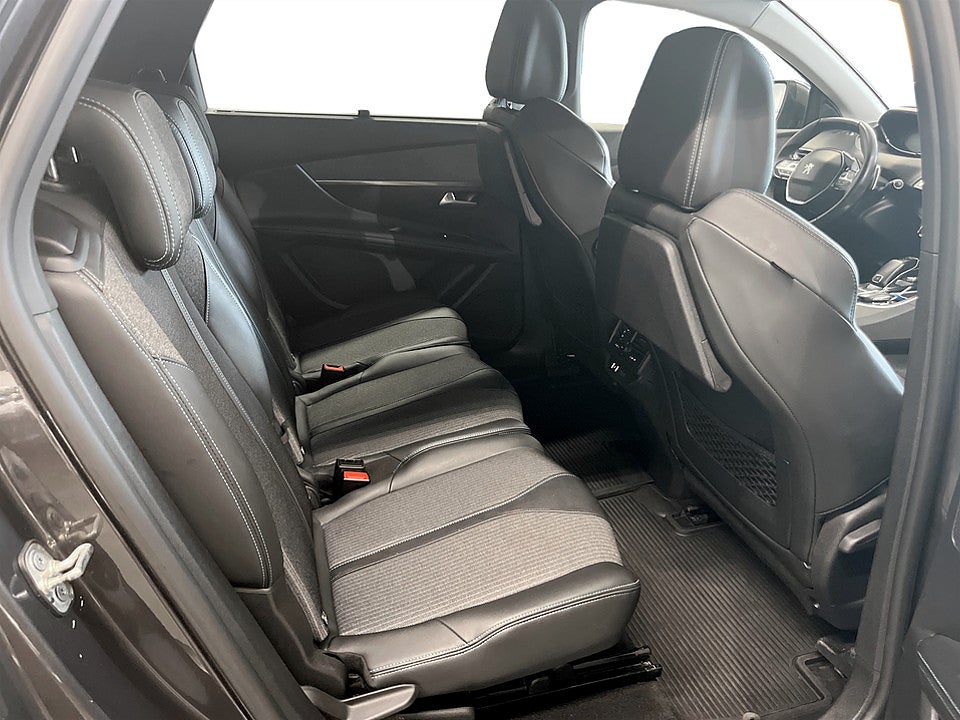 Bild på Peugeot 5008 Allure Pack 1.2 PT 130hk Aut B-KAMERA CARPLAY