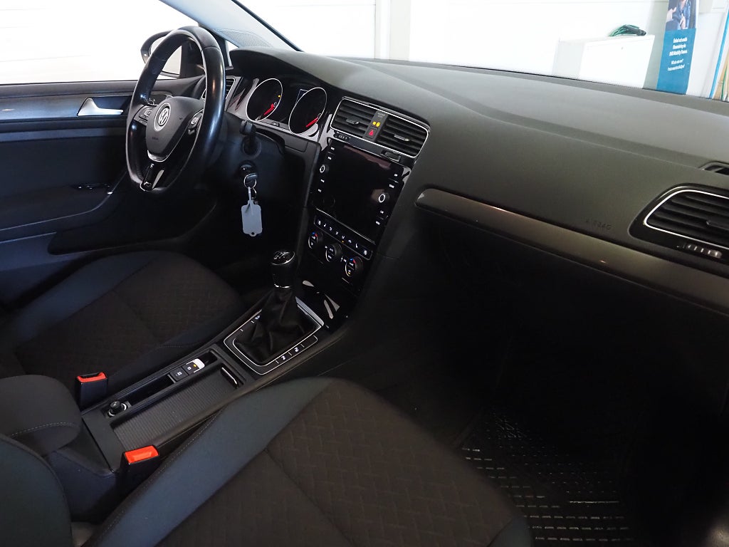 Volkswagen Golf Sportscombi 1.0 TSI 116hk | Drag | B-Kamera | Carplay | 2019