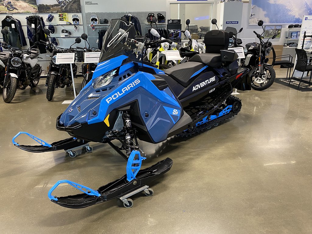 Polaris S4 INDY ADVENTURE 137