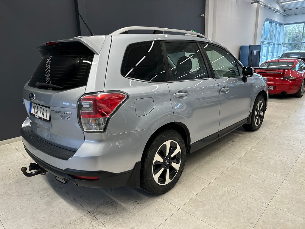 Subaru Forester 2.0 4WD 4,99% Lineartronic/B-kamera/Drag