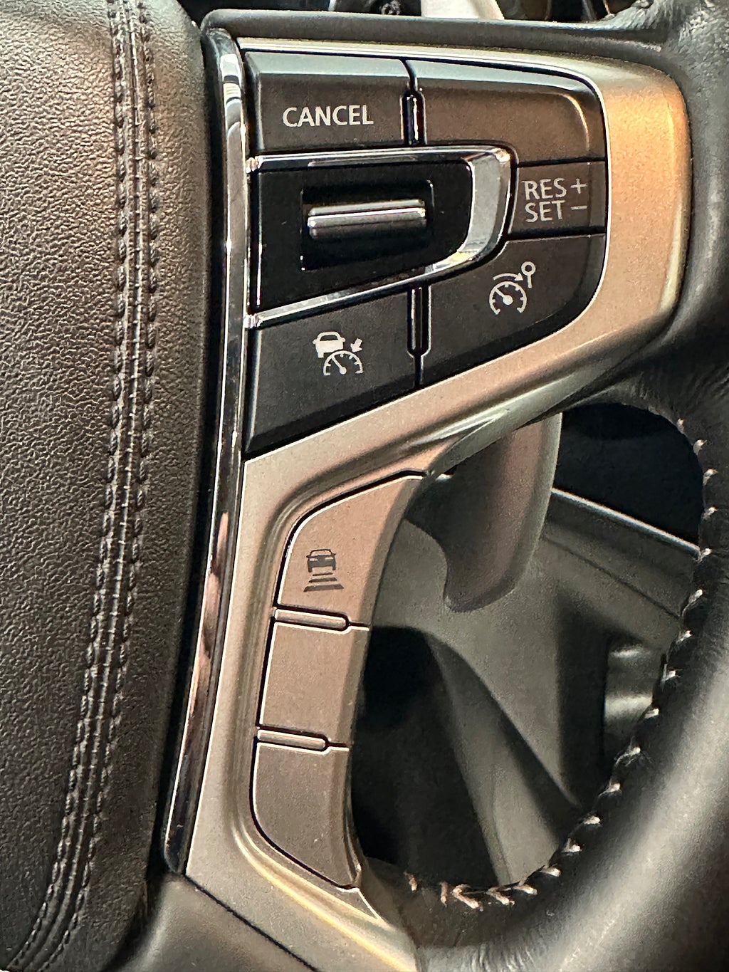 Mitsubishi Outlander PHEV Comfort Automat4+4 Dragkrok  thumbnail