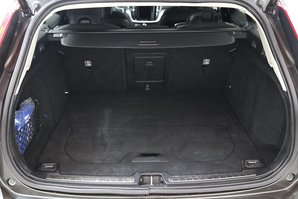 Volvo V60 B4 197hk Diesel Momentum Aut Kamera VOC Leasbar