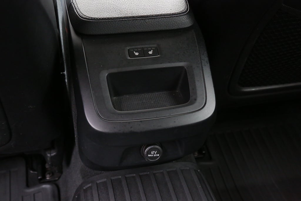 Volvo V90 D4 190hk Momentum SE ll AWD Aut Elstol VOC Dragkrok 2020