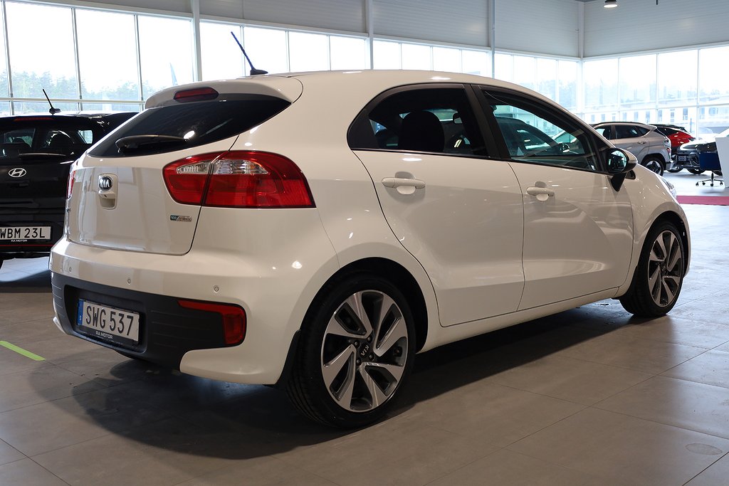 Kia Rio 1,2 84hk Special Edition Navi Backkamera Bluetooh 2016