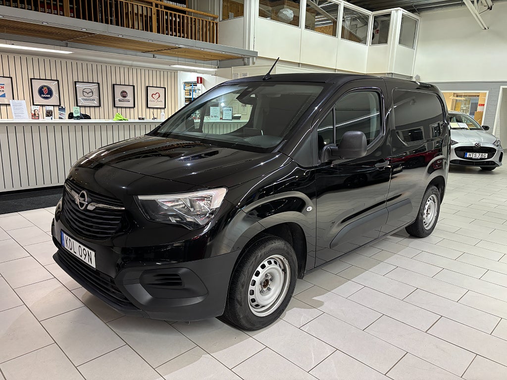 Opel Combo Cargo 1.5 BlueHDi 100 Business | MV | V-Hjul | Moms