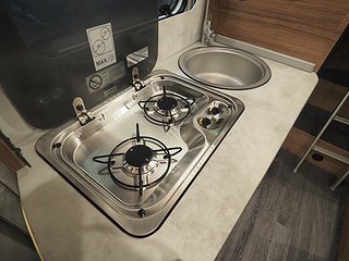 Husbil-halvintegrerad Knaus VanWave 640 MEG Vansation 16 av 31