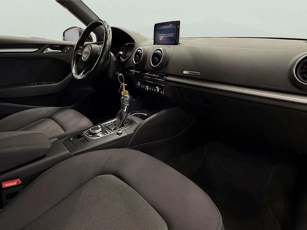 Audi A3 Sportback 1.0 TFSI S Tronic Comfort 1 Ägare - miniatyr 13