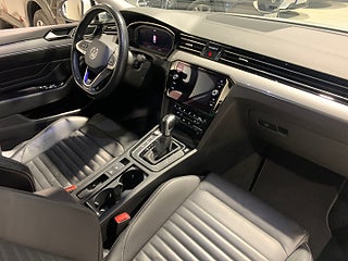 Kombi Volkswagen Passat 15 av 28