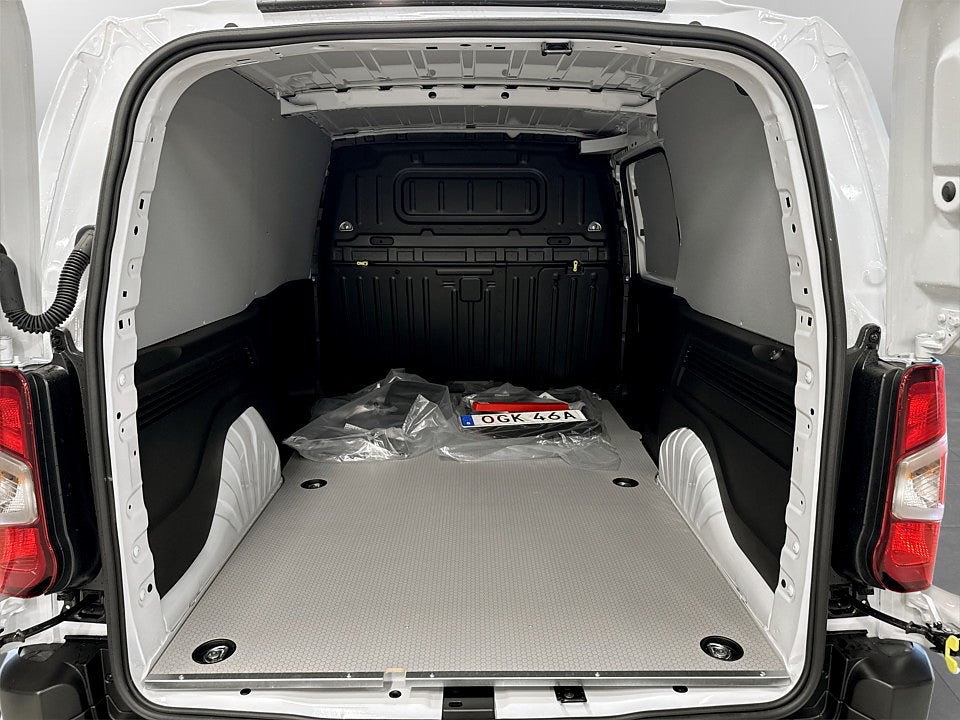 Bild på Opel Combo + 100hk L2 - OMGÅENDE LEVERANS!