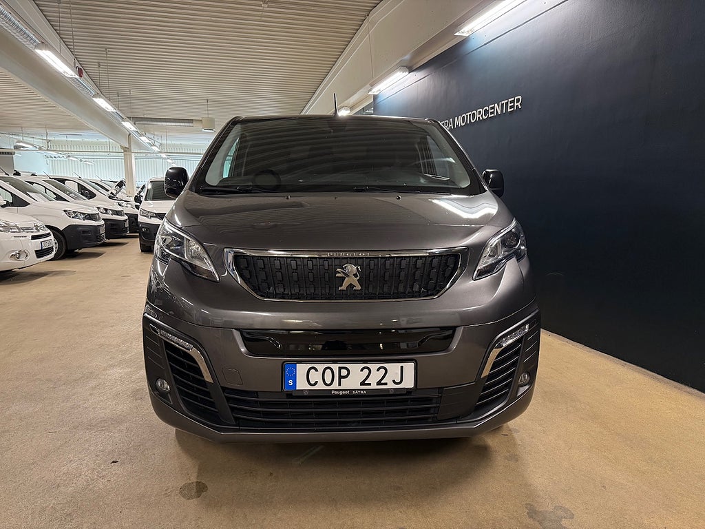 Bild på Peugeot e-Expert  PRO+ L3 75kWh 136hk Back-kamera/Nav
