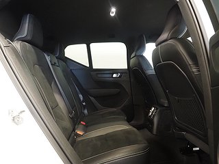 SUV Volvo XC40 11 av 25