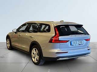 Volvo V60 Cross Country B4 AWD MOMS/Kamera/MoK-värm/SoV-hjul/Navi/Rattvärme