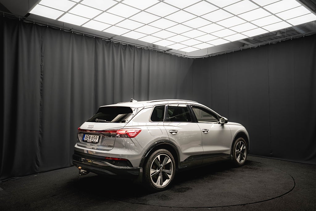 Audi Q4 e-tron 50 QUATTRO PRO ADVANCED 20 LÄDER DRAG KAMERA SONOS MOM