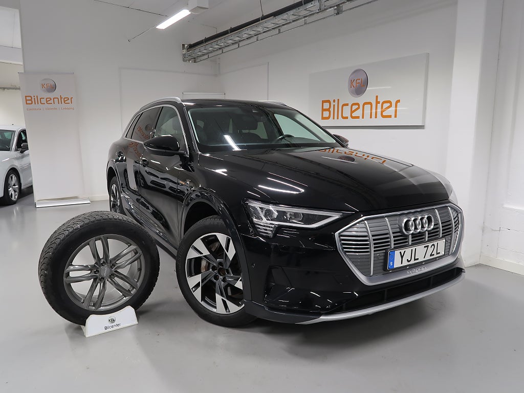 Audi e-tron 55 Quattro V-Däck ingår Drag-Skinn-Elstol-Luftfjäd-Adap