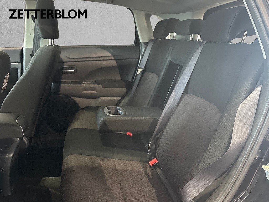 SUV Mitsubishi ASX 9 av 15
