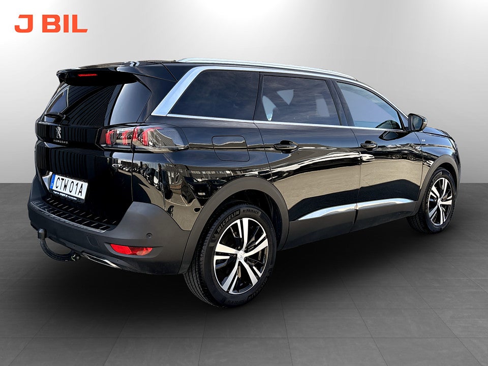 Bild på Peugeot 5008 GT 1.2 PT 130hk Aut 7-SITS B-KAMERA CARPLAY