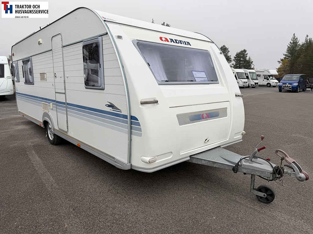Adria 613 UT Barnkammarvagn Våningssäng -06