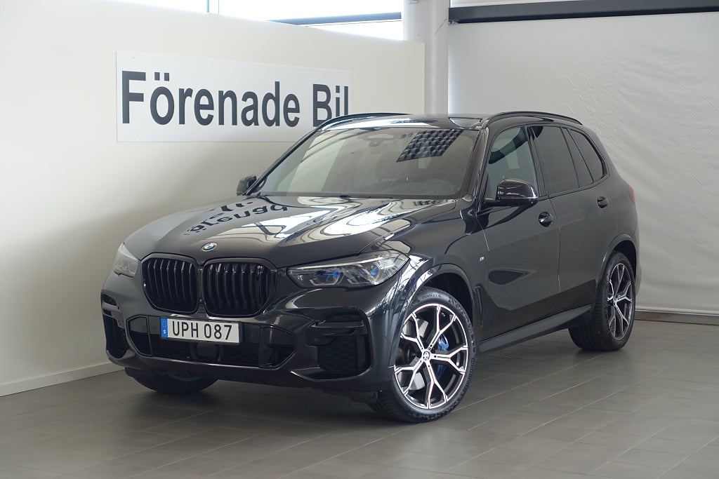 BMW X5 xDrive40d M Sport Värmare H/K Panorama Fri Service*