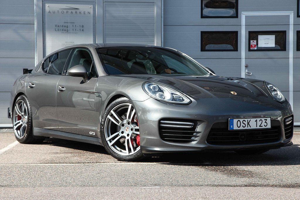 Porsche Panamera GTS PDK 440hk Värmare Svensksåld Nyservad