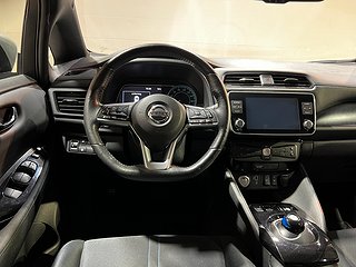 Halvkombi Nissan Leaf 15 av 24
