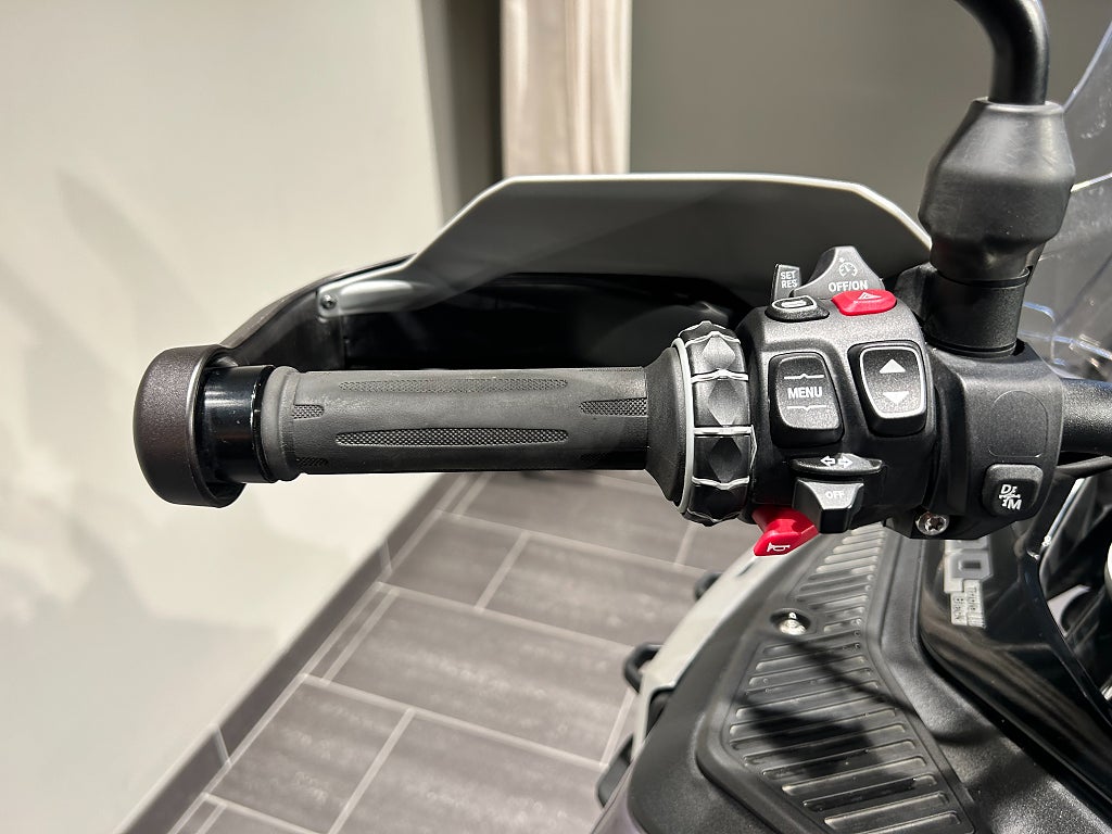BMW R1300GSA /ASA/Smidda hjul/Innovation/Adaptiv nivå COMFORT