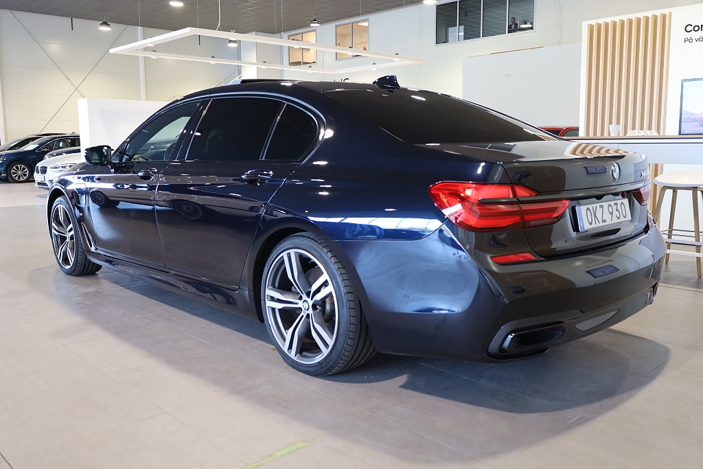 BMW 740 Le xDrive M Sport B&W Pano 360 Navi HuD Softclose Laser 2017