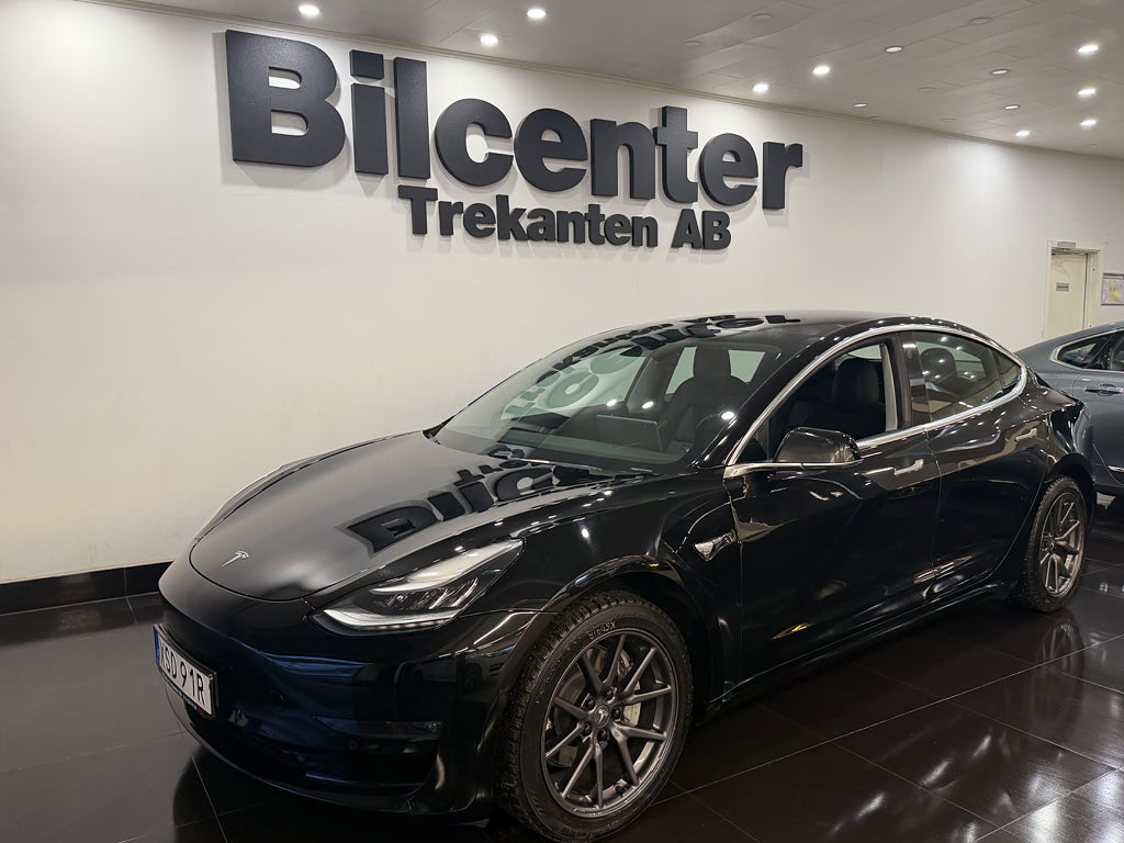 Tesla Model 3 Standard Range Plus Euro 6 Panorama Dragkrok