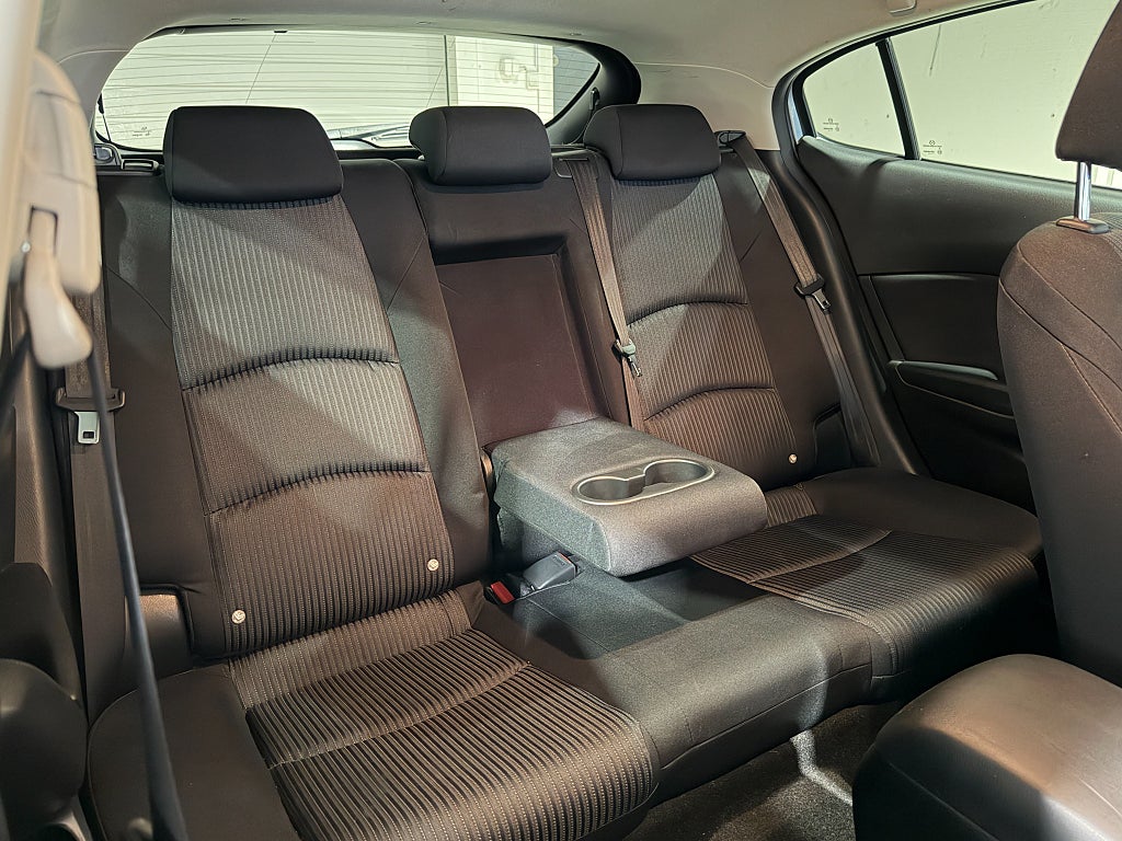 Mazda 3 Sport 2,0 SKYACTIV-G 120hk Vision Navi P-sensorer 2016