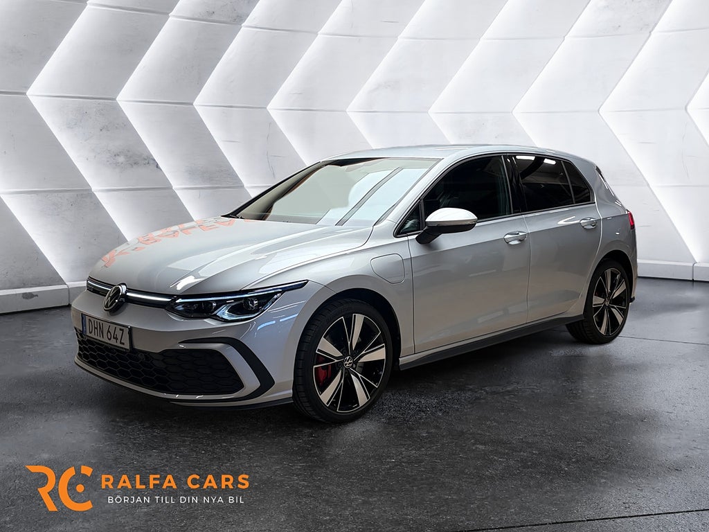 Volkswagen Golf GTE 1.4 TSI Värmare Navi CarPlay Matrix LED 