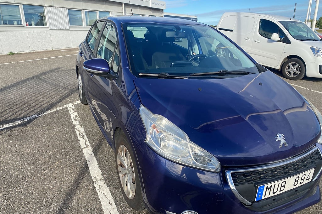 Peugeot 208 2012 - miniatyr 2