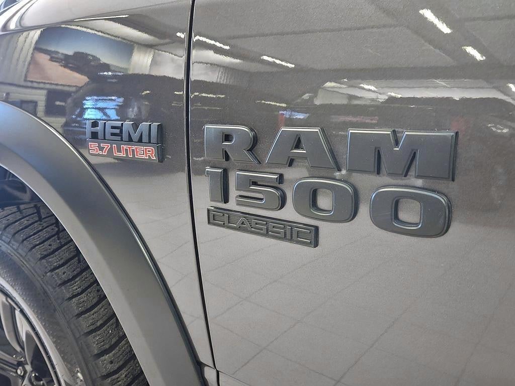Dodge RAM 1500 Crew Cab Warlock 5.7L V8 HEMI 395 hk Lågskatt