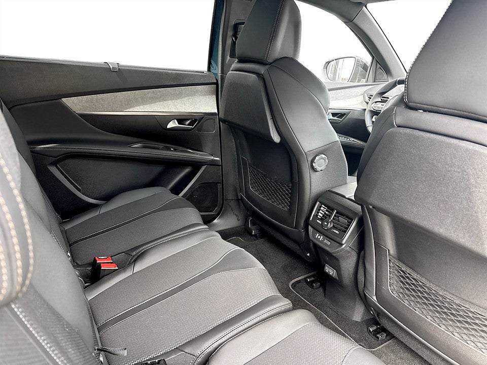 Bild på Peugeot 5008 GT 1.2 PT 130hk Aut 7-SITS B-KAMERA CARPLAY