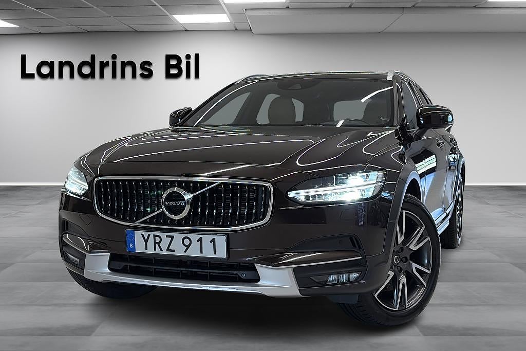 Volvo V90 Cross Country D4 AWD Geartronic Inscription,Läderklädsel,Värmare