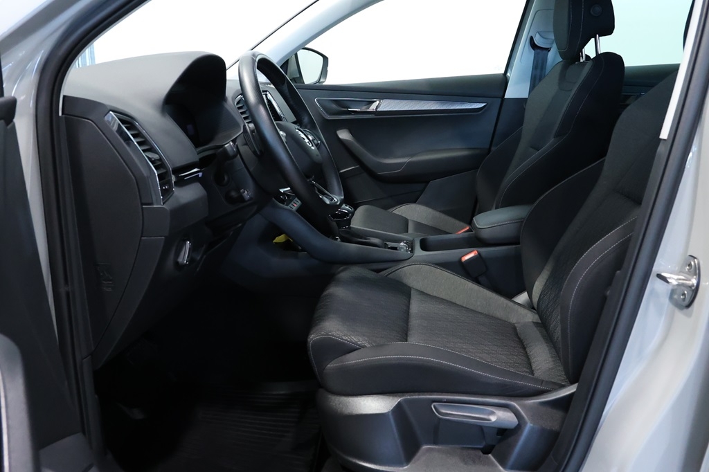 Skoda Karoq 2023, bild 5/10