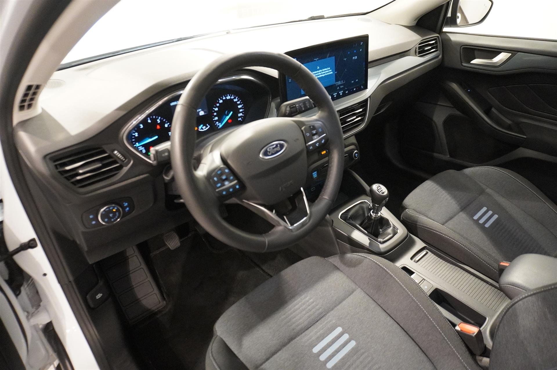 Ford Focus Active 1.0 E85 2023, kuva 6/51