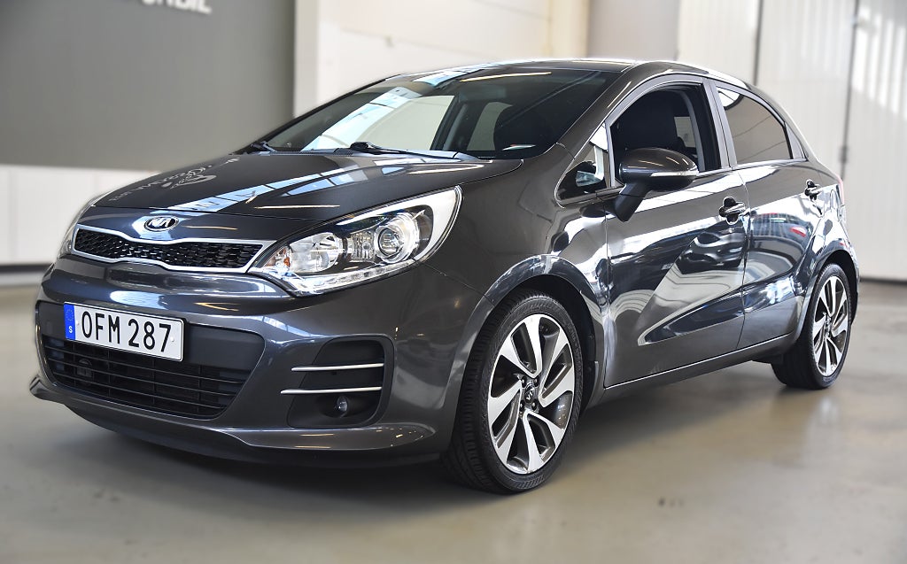 Kia Rio 5-dörrar 1.2 CVVT GLS Euro 5 NYSERVAD P-SENSORER BAK