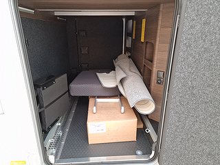 Husbil-halvintegrerad Adria MATRIX SUPREME MB 670 SL 15 av 15
