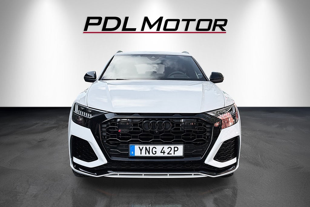 Audi RS Q8 2023 - miniatyr 2