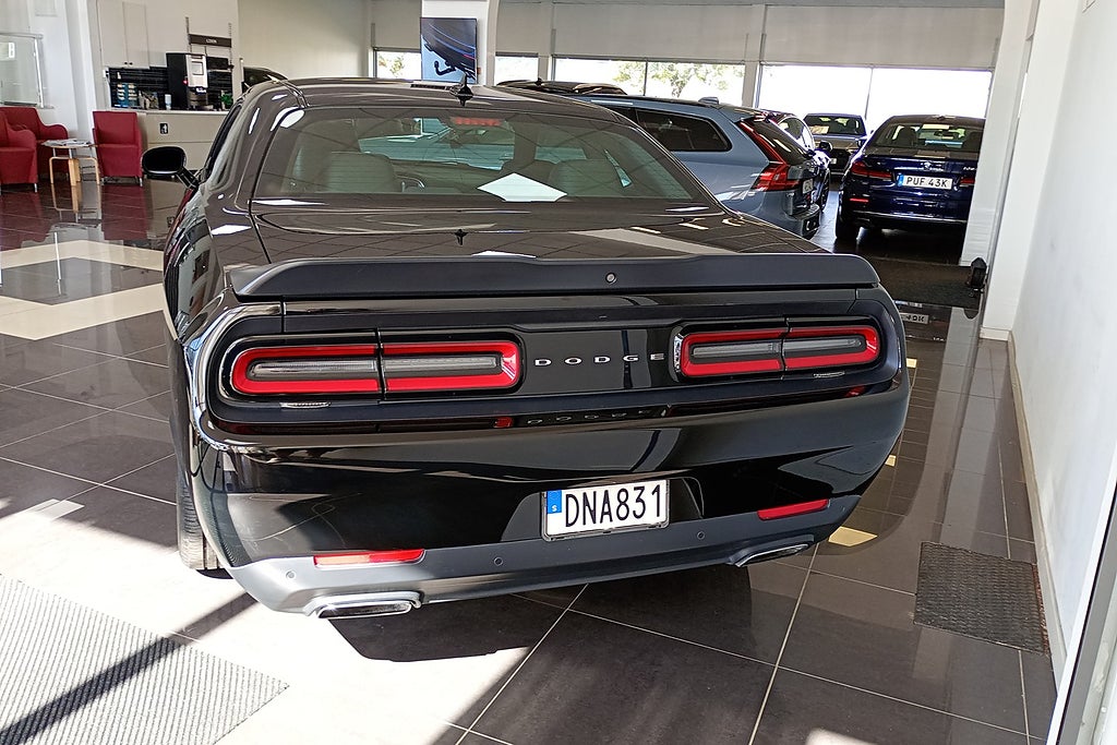 Dodge Challenger 2018 - miniatyr 4