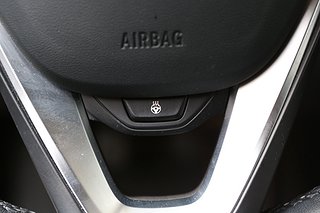 Halvkombi BMW 118I 16 av 25