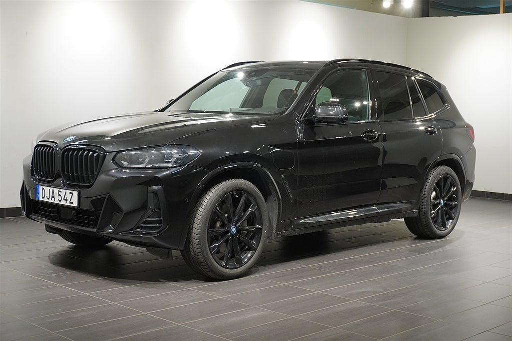 BMW X3 3,65% ränta xDrive30e M Sport Shadow Line Drag HiFi Fartpilot