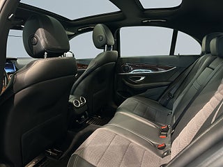 Mercedes-Benz E 220 d 4MATIC 9G Avantgarde Drag Dvärm Pano GPS 360° SoV – bild 13