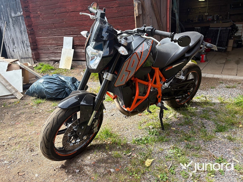 KTM 690 Duke