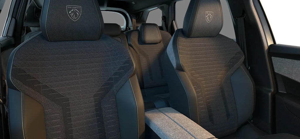 Peugeot E-5008 Edition 73 kWh 213hk 500km 7-sits *Fri service 3 år