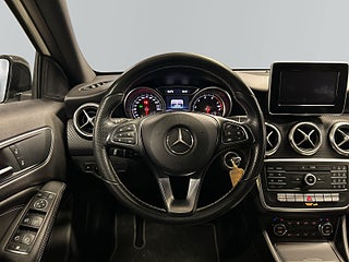 Mercedes-Benz A 180 7G-DCT Bluetooth/Farthållare/Psens/S&V-Däck