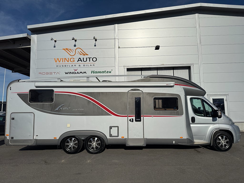 Bürstner Ixeo Plus IT 875 3.0 180HK Automat! Långbädd & Taksäng! ALDE! AC