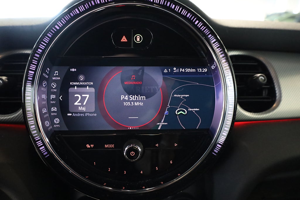 MINI Cooper SE Navi Läder Värmare Carplay Sensorer LED 2023